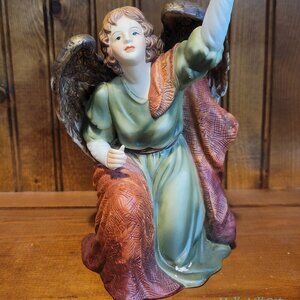 Grandeur Noel Porcelain Angel Set of 2 Holiday Figurines